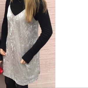 Final touch velvet dress!